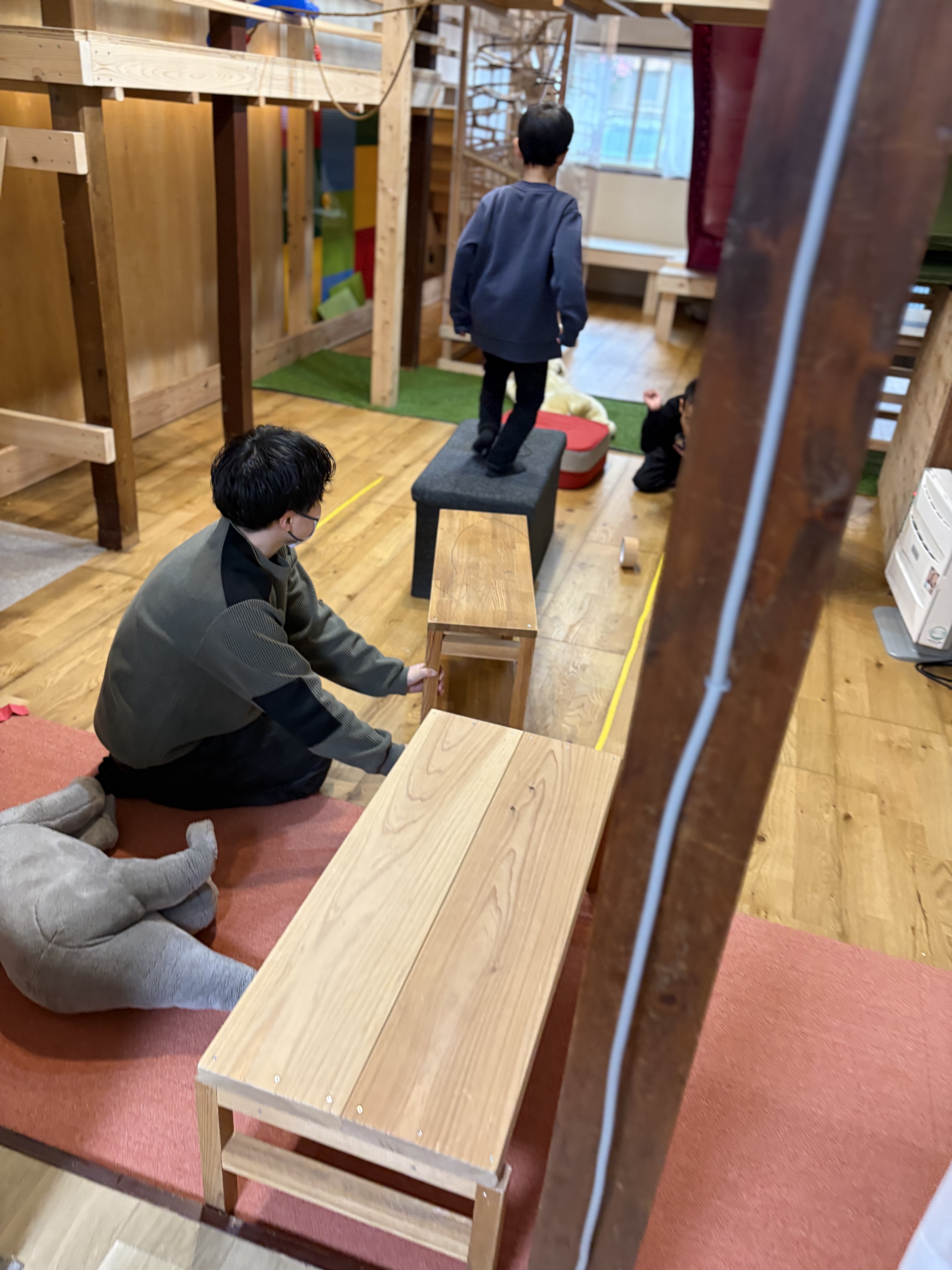 勇気を持って、次のステージに向かう未就学児。