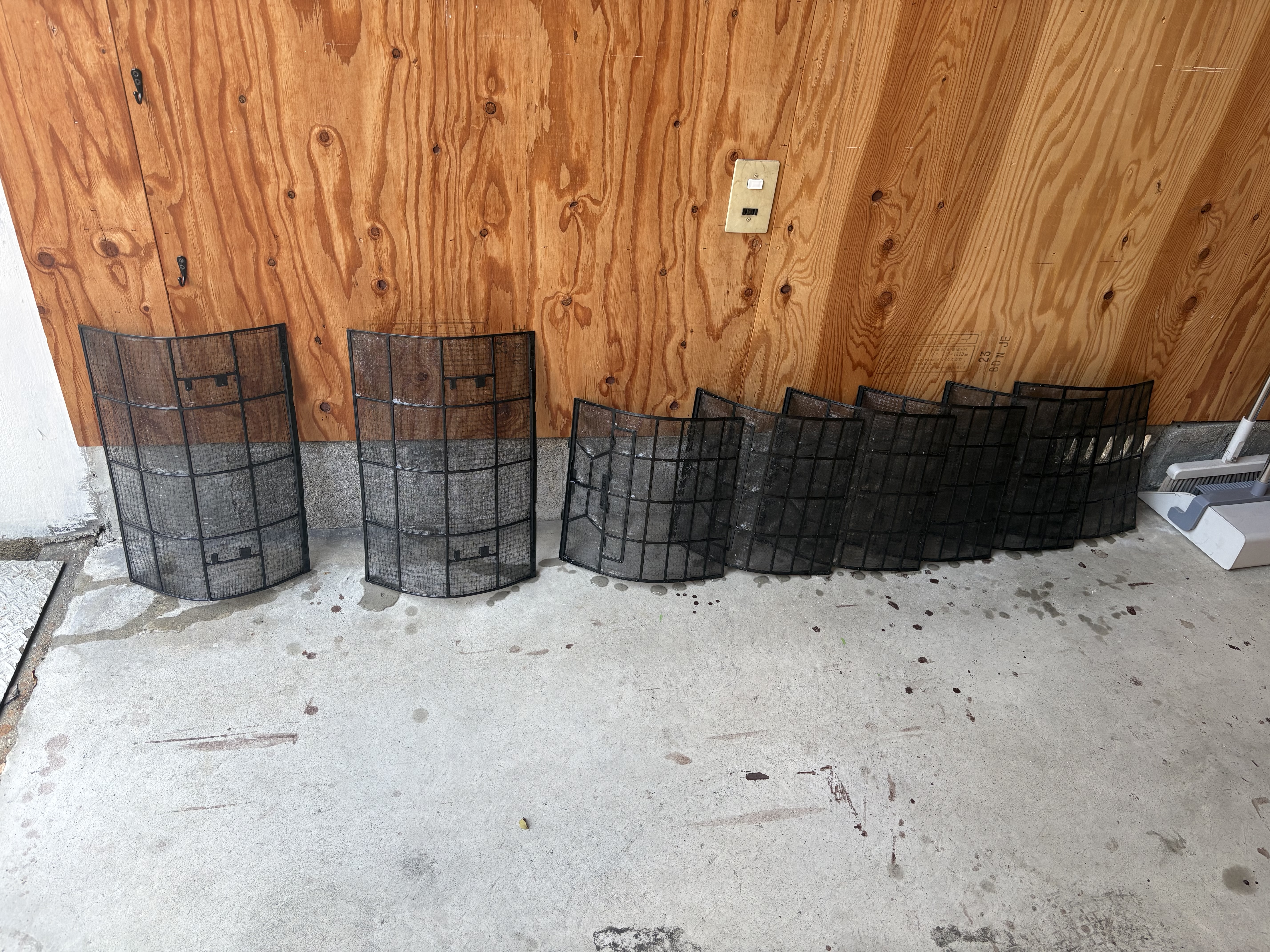 クーラーのフィルターも全て手洗い完了。