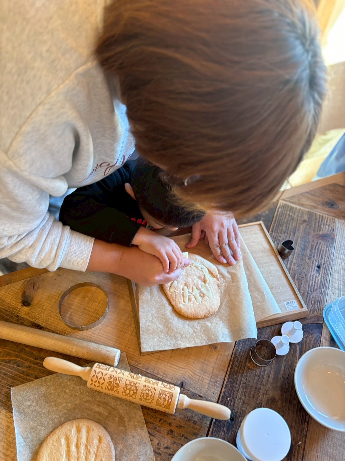 お母さんと一緒だから楽しい。今日来て良かったと喜ぶ親子の様子。