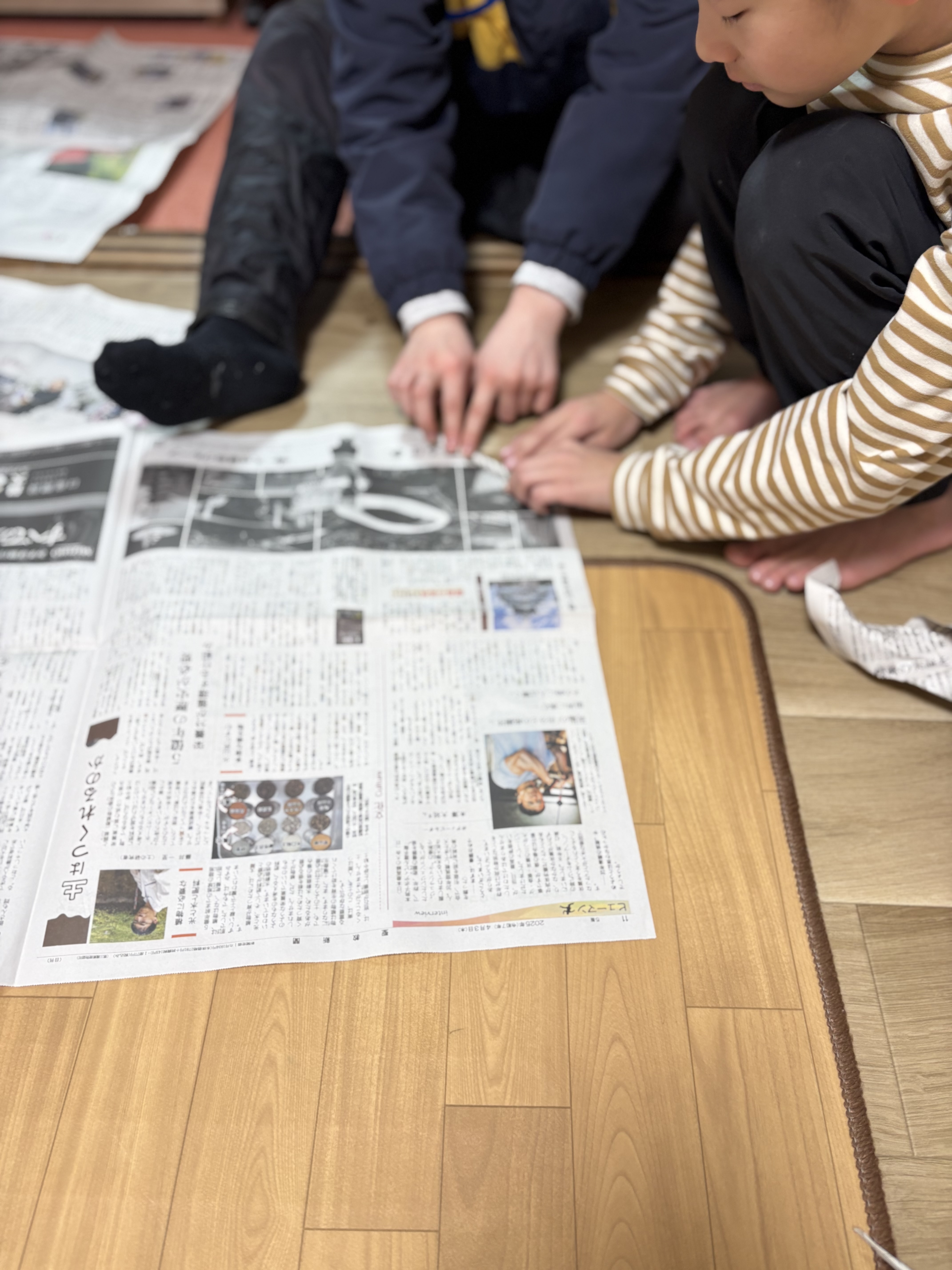 鉛筆を入れるだけで、さっきより撒きやすくなったと、変化に気づき喜ぶ様子。