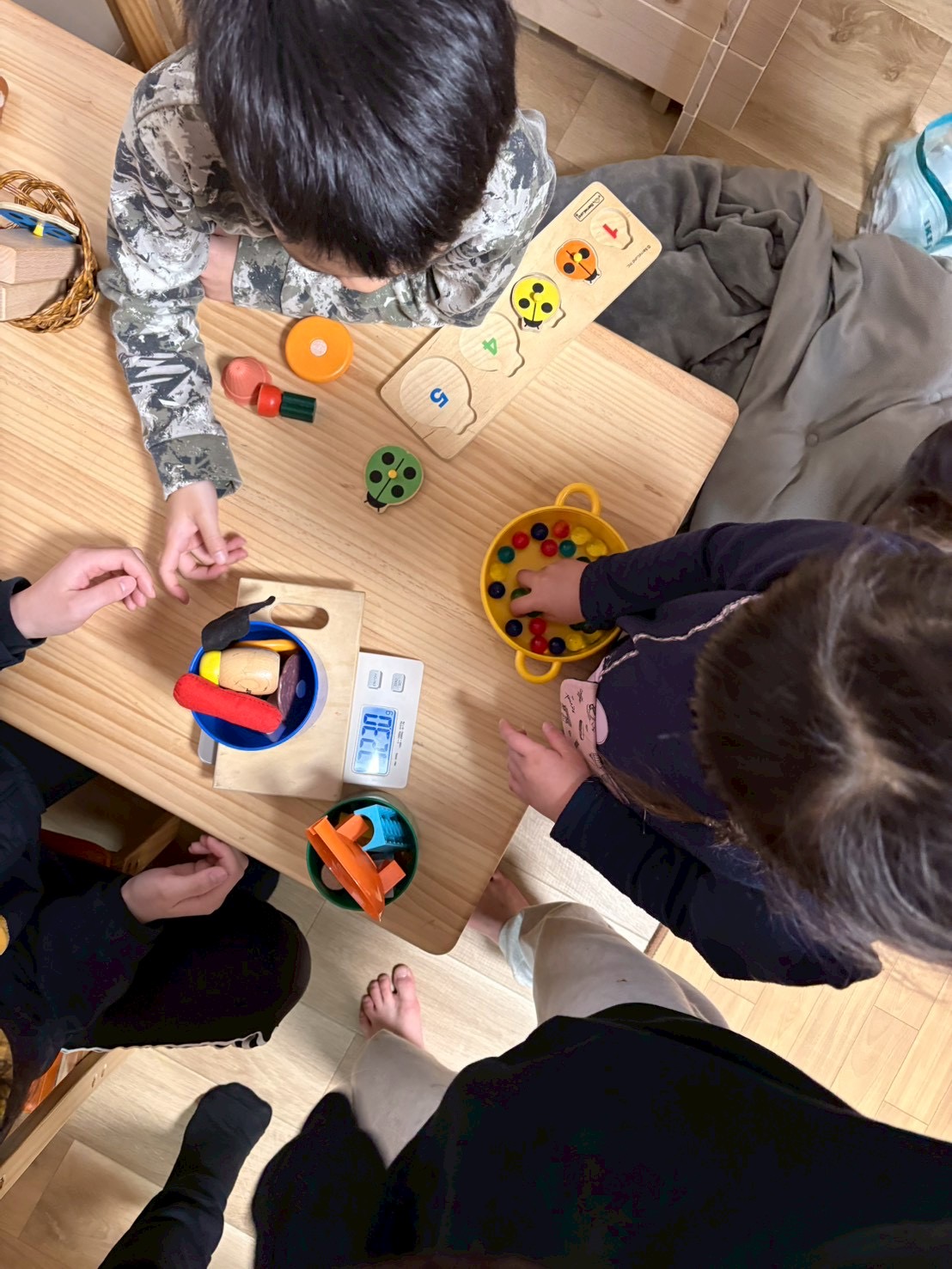 「微調整のスペシャリスト。」

「これを1個抜いて、こっちの小さいのを入れよう」と、慎重にアイテムを入れ替える、高度な調整能力の証。