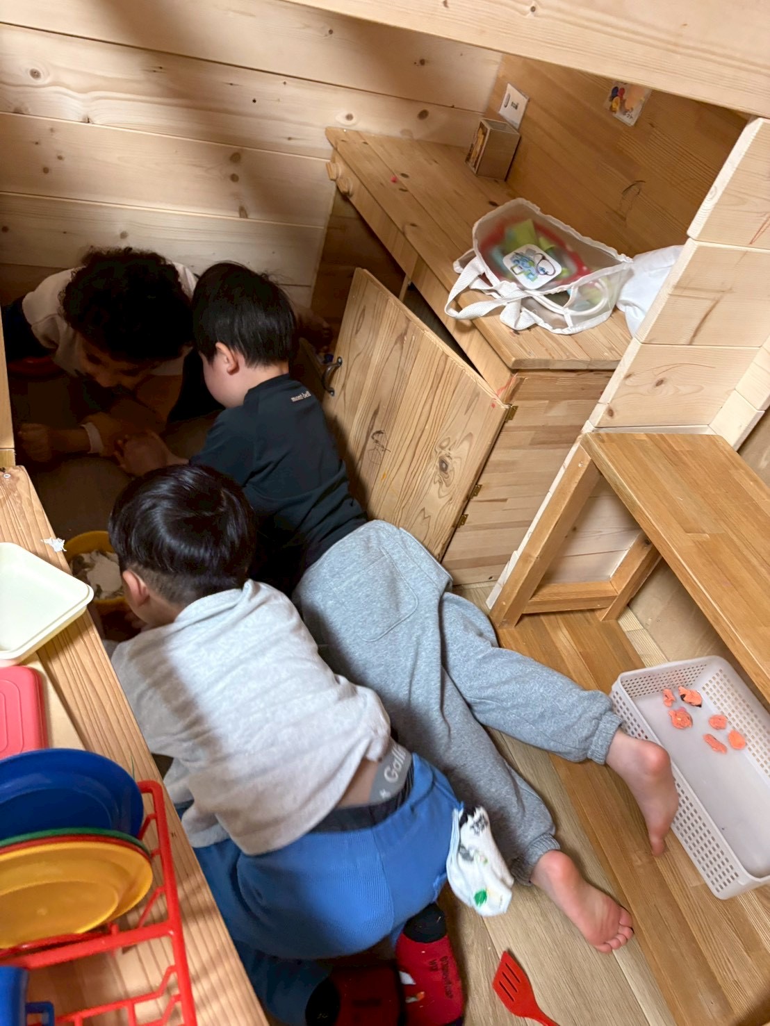 「魔法のアイデア、一閃。」

誰かがポツリと言った提案に、パッと顔を上げ、目と目が合う瞬間。空気が変わる「0.1秒」のキャッチ。