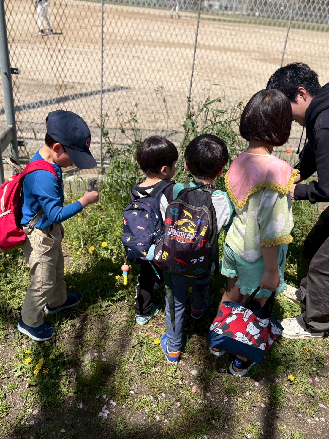 公園ついた瞬間に、自然を感じる子どもたち。