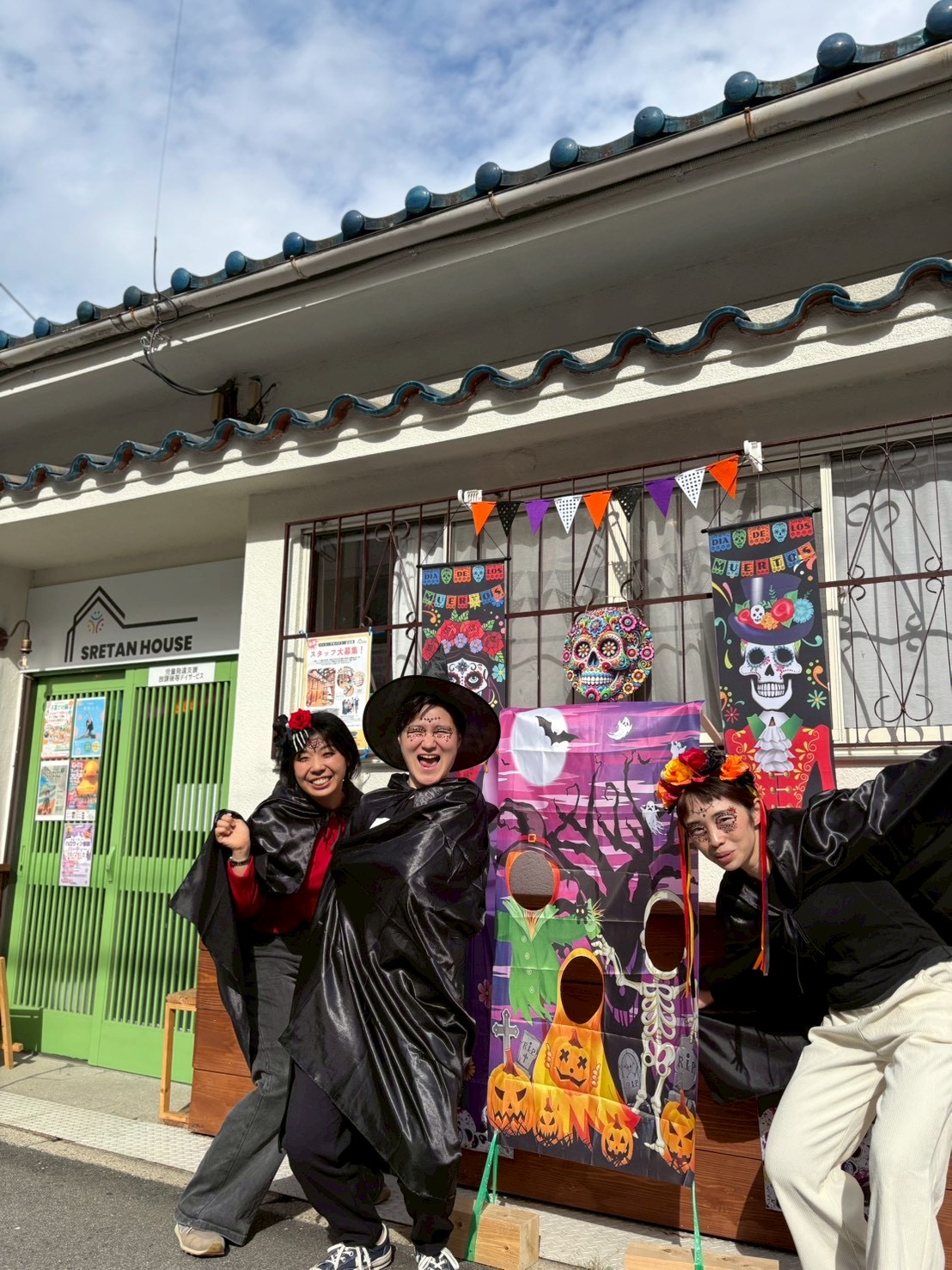 🧙♀️🎃【最高の思い出】勇気を出して「トリック・オア・トリート!」街へ飛び出したスレタンハウスの大冒険!🚀