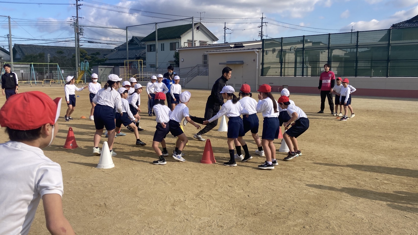 ⚽️✨ 「一人に光を」が全体を照らす。泉佐野のグラウンドで体現した【スレタンハウス流・療育的指導論】