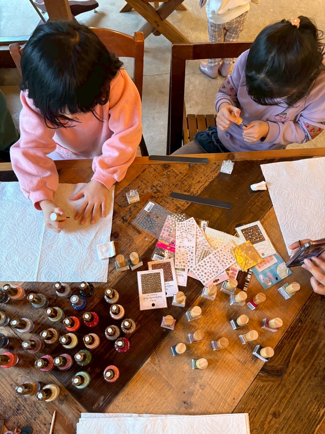 【野外活動】雨の日も心は晴れ模様！☔🌈 ちいさなネイリストたちが誕生しました💅✨