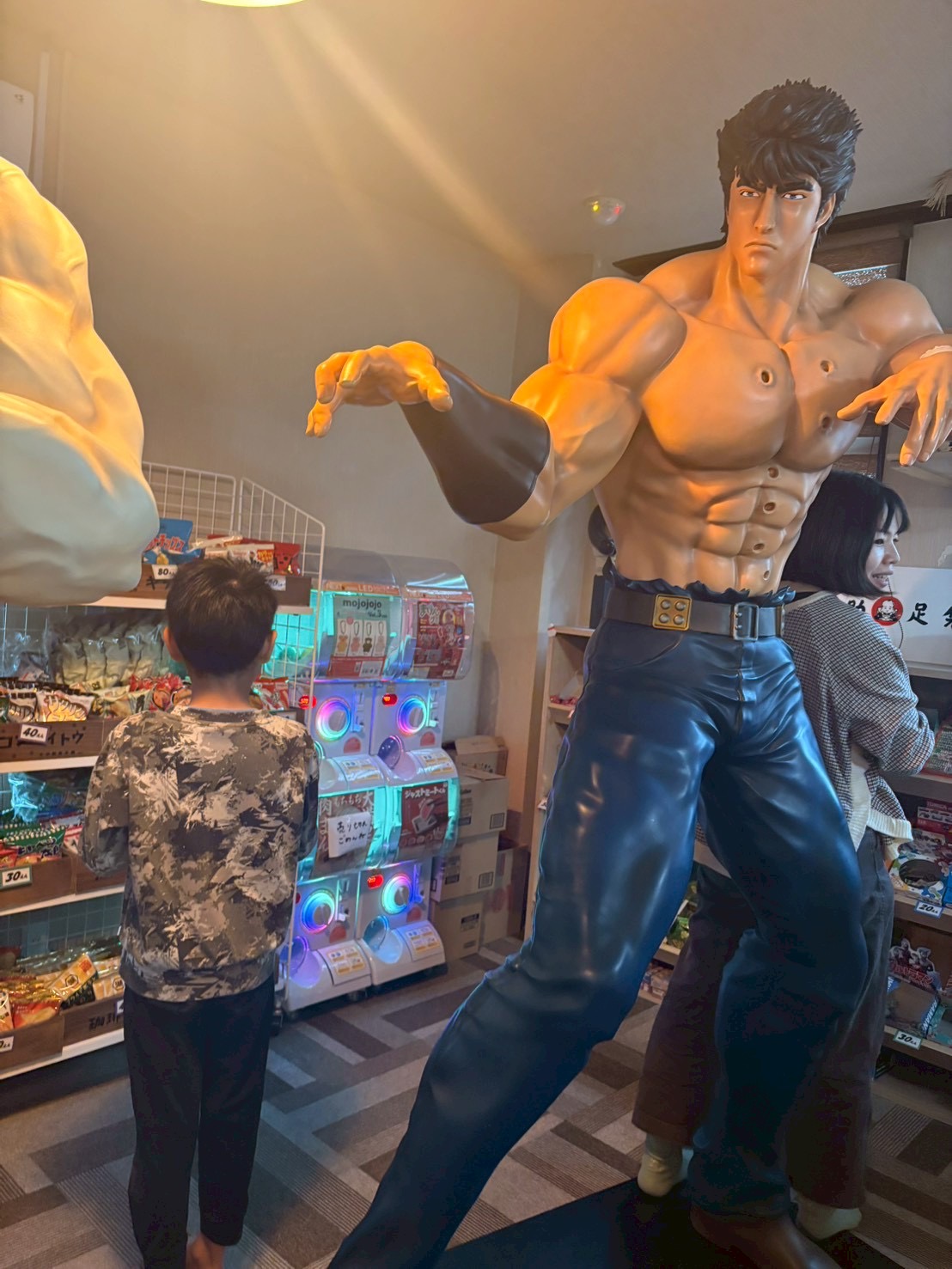 ホイミ堂さんでおやつ選び！「どれにしようかな？」に詰まったワクワク体験🍭✨