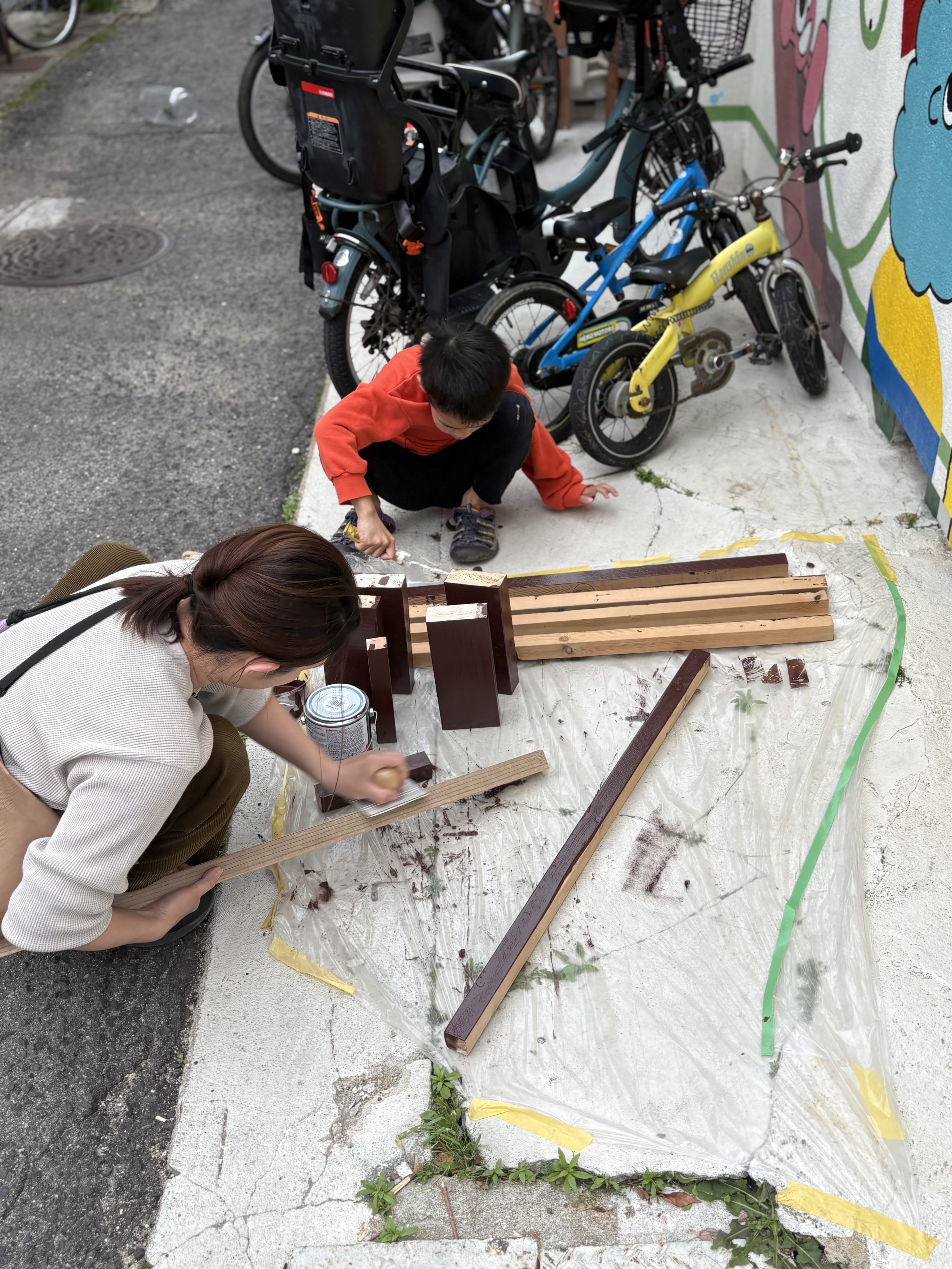 🎨 【活動レポ】アートをもっと身近に！「ちくはぐユニバース」の清掃＆手作りベンチ制作。 🏠✨
