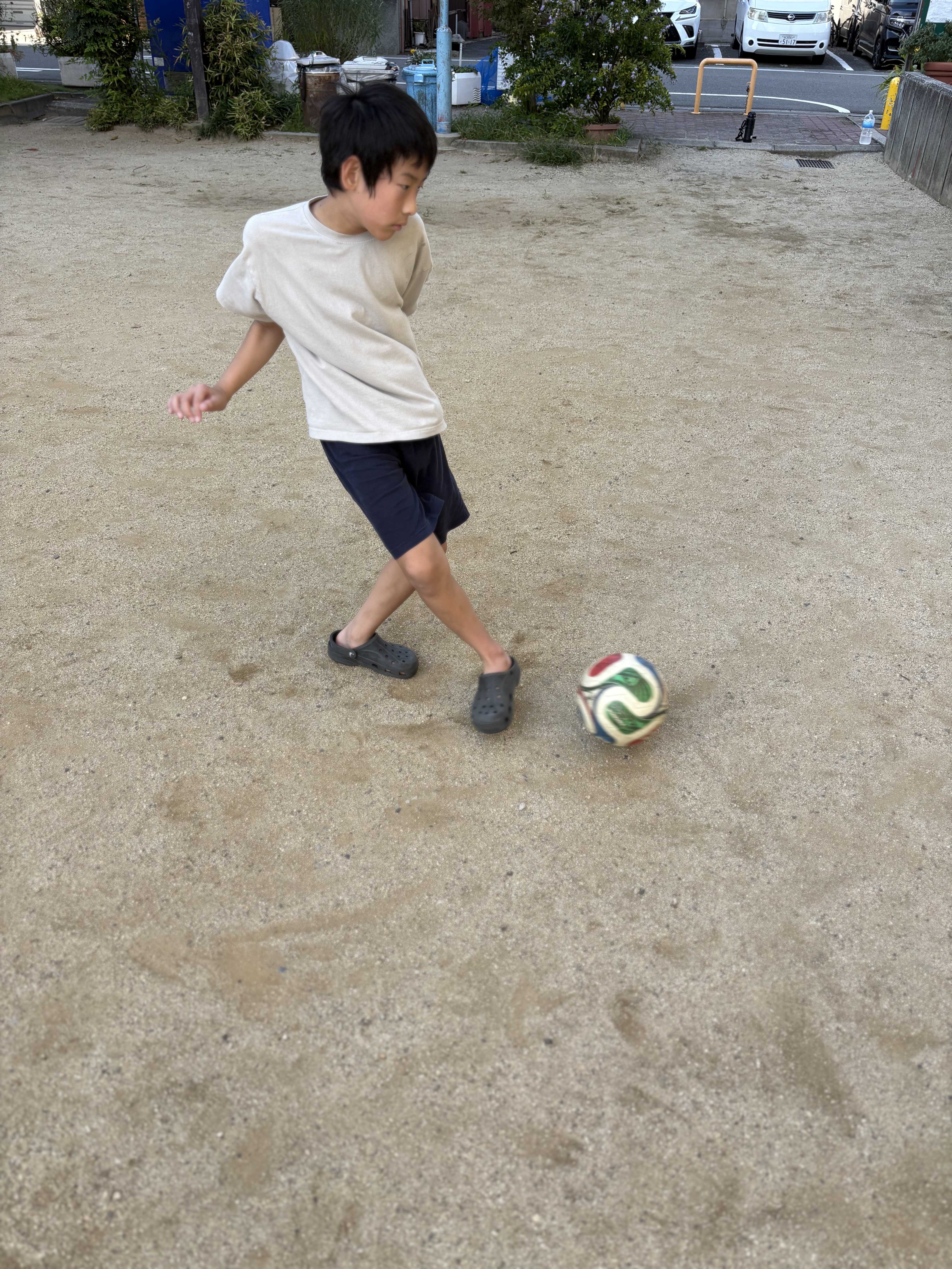 【代表ブログ】同じ「サッカーボール」でも見える世界が違う。遊びの中で育つ『やりたい！』の芽と上達の物語⚽️🌱